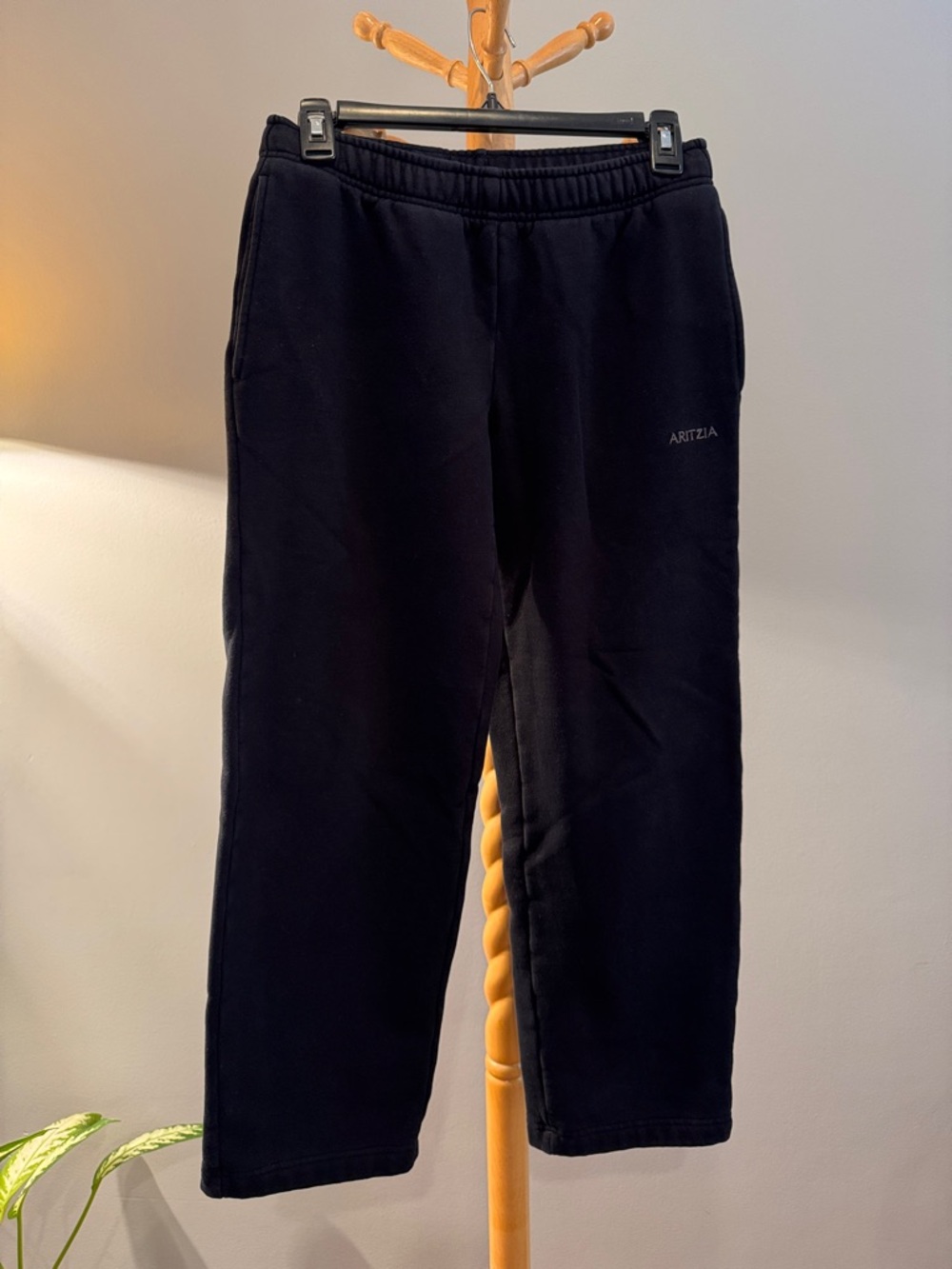 Aritzia Black Fleece Sweatpants